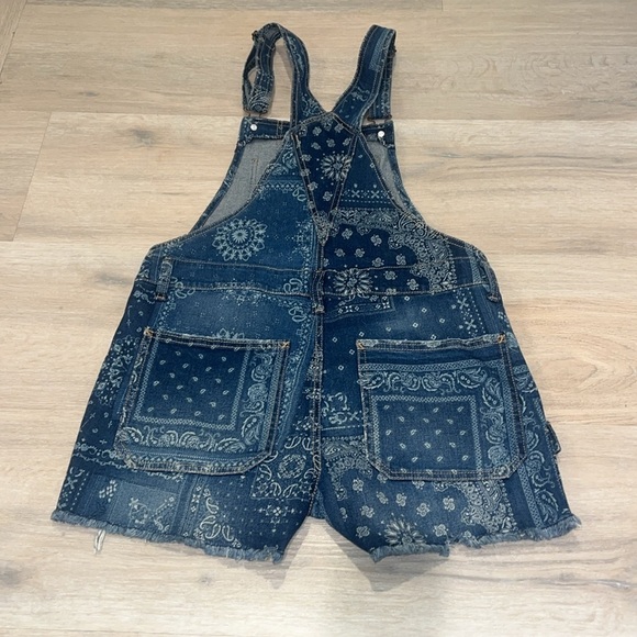 Festival Blue White Denim Bandana Overall Shortalls Size M 7-9 Americana - Picture 7 of 14